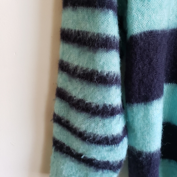J. Crew Mint Green Navy Fuzzy Knit Pullover Sweater - Picture 6 of 10